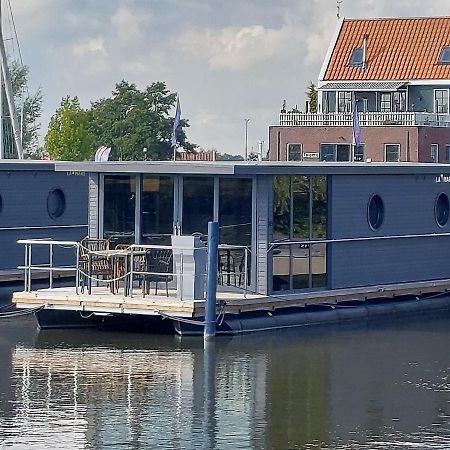 Hotel Luxury Houseboat In Volendam Marina Exterior foto